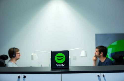 蘋果音樂對手Spotify拟“另類上市” 估值超100億美元