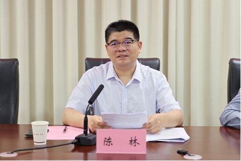党委副书记李哲及专家团队成员