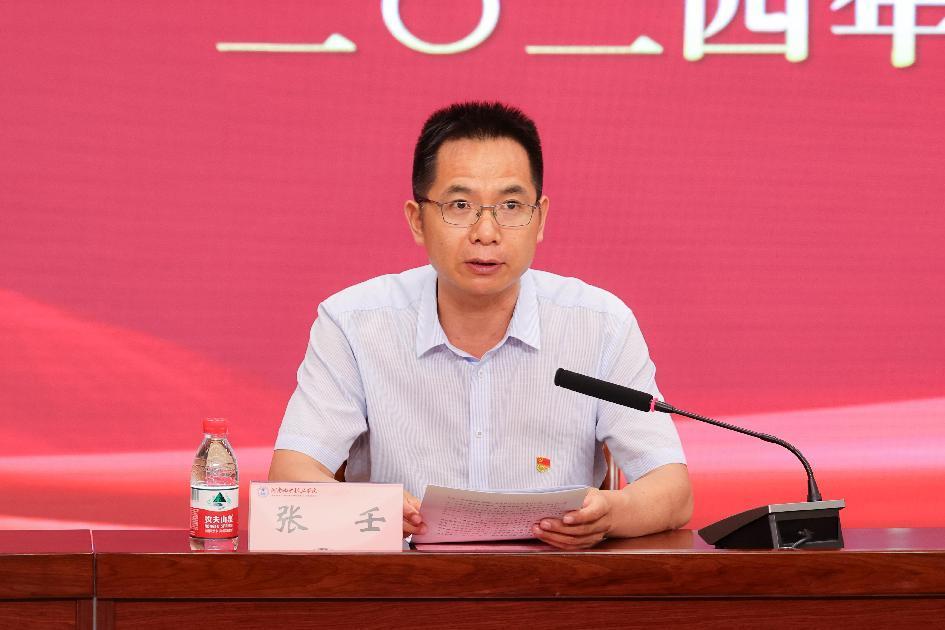 委厅党组第一巡察组组长刘根成